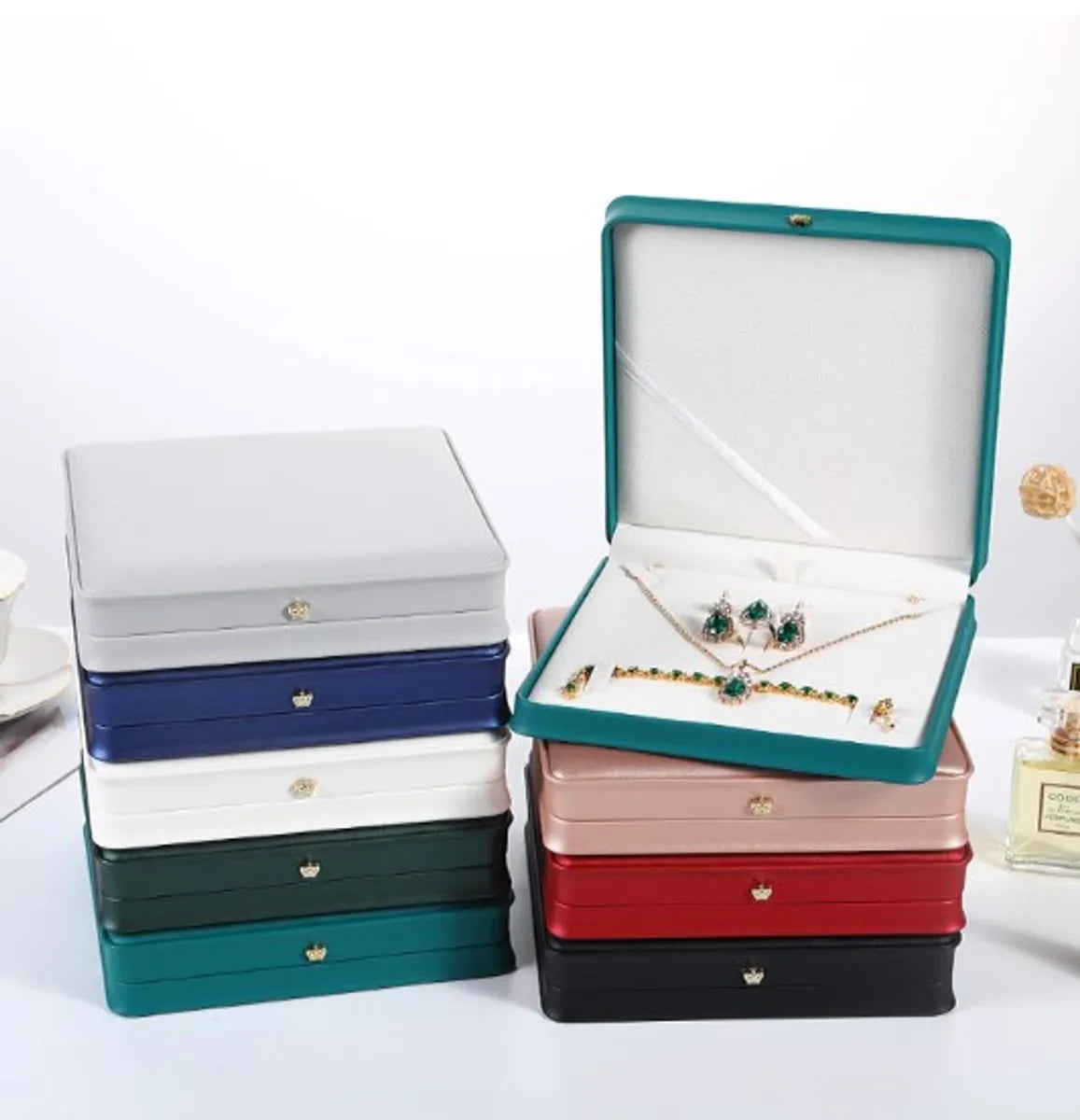 Retro Solid Color Cloth Jewelry Boxes