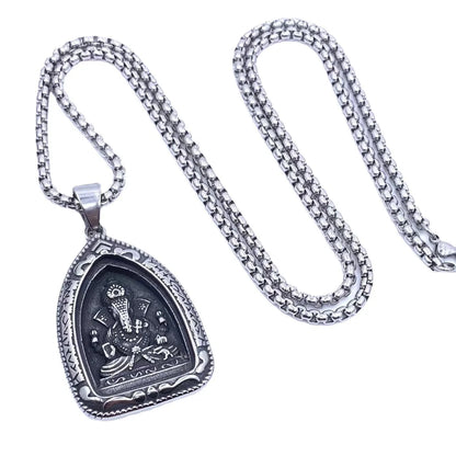 Retro Solid Color Titanium Steel Men'S Pendant Necklace