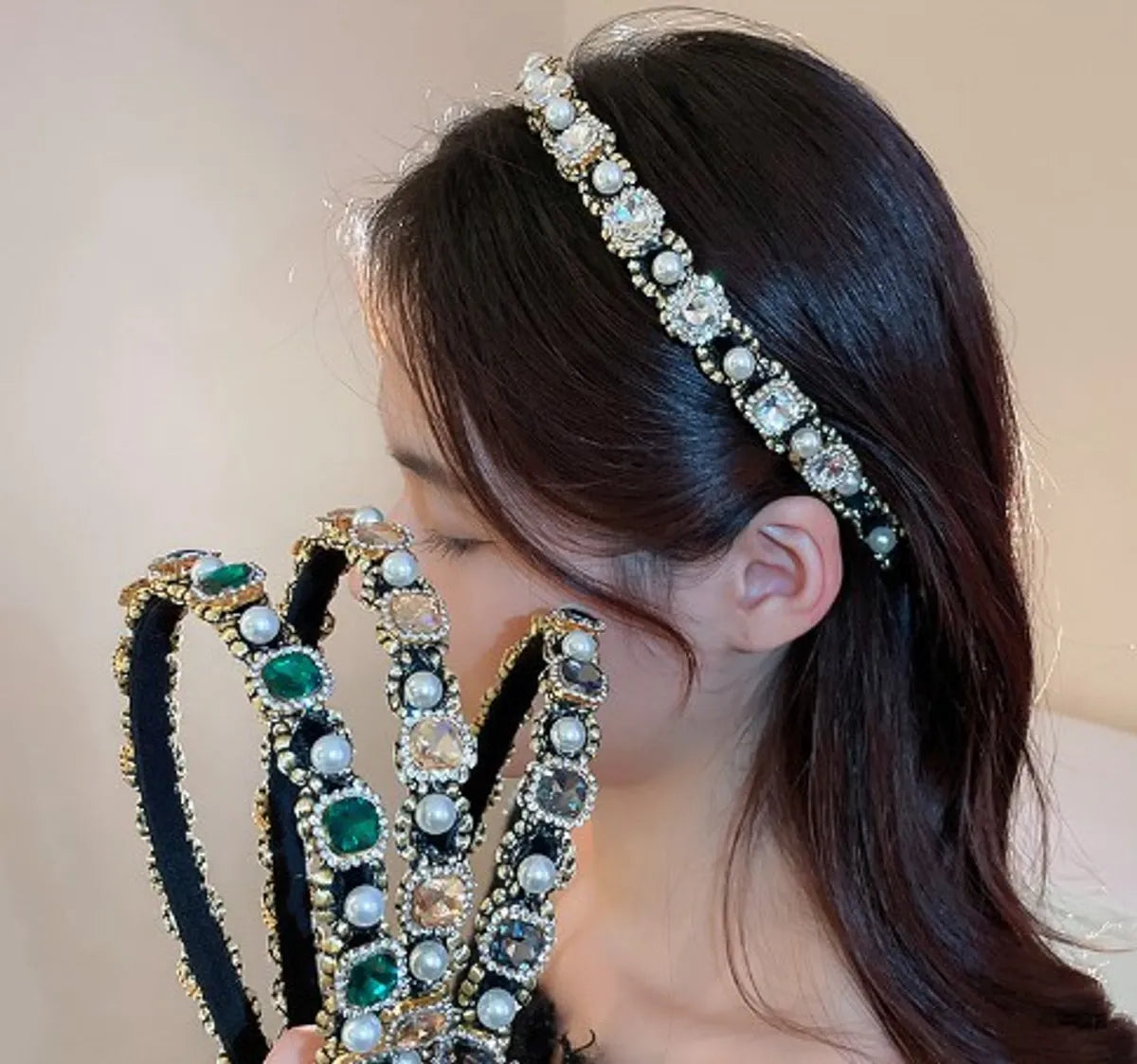 Women'S Retro Square Alloy Inlay Pearl Zircon Hair Band