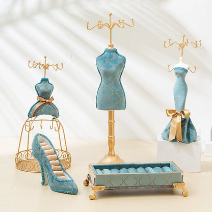 Retro Square High Heel Resin Jewelry Rack 1 Piece