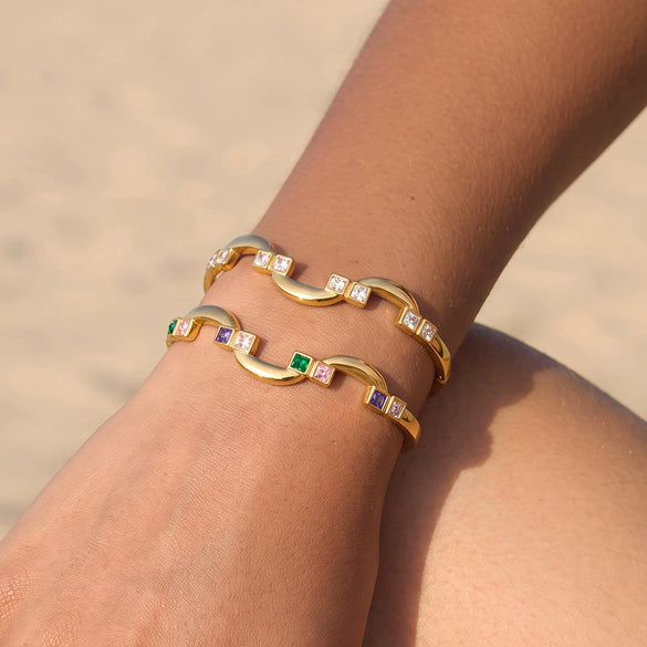 Retro Square Zirconset Stainless Steel Bracelet For Women With Elegant Electroplated Design