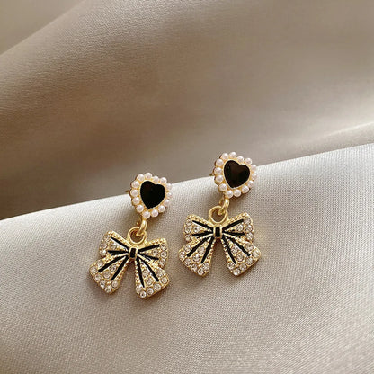 Retro Sweet Heart Shape Bow Knot Alloy Enamel Plating Inlay Rhinestones Pearl Women's Drop Earrings 1 Pair