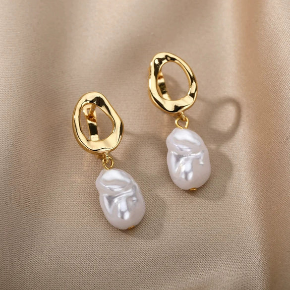 Retro Vintage Geometric Imitation Pearl Electroplated Earrings For Women