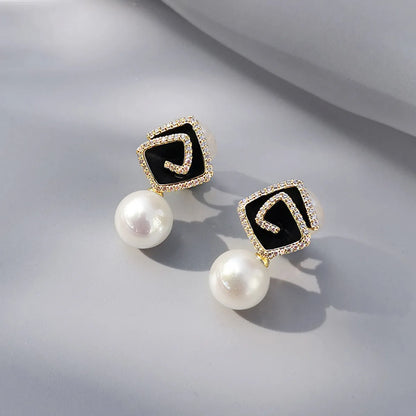 1 Pair Retro Water Droplets Heart Shape Flower Imitation Pearl Gold Plated Earrings