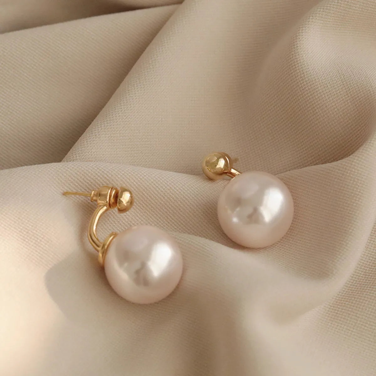 1 Pair Retro Water Droplets Heart Shape Flower Imitation Pearl Gold Plated Earrings