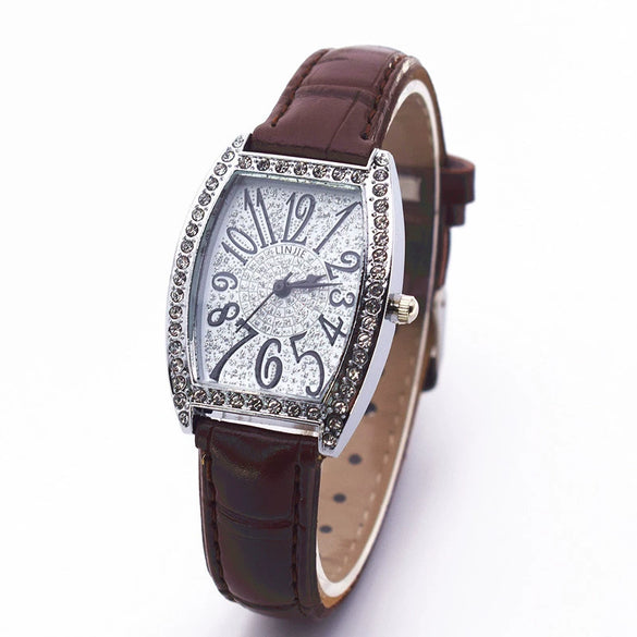 Retro Wine Barrel Rhinestone Quartz Watch With Bamboo Pattern Alloy Belt For Women
