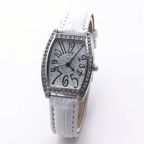 Retro Wine Barrel Rhinestone Quartz Watch With Bamboo Pattern Alloy Belt For Women