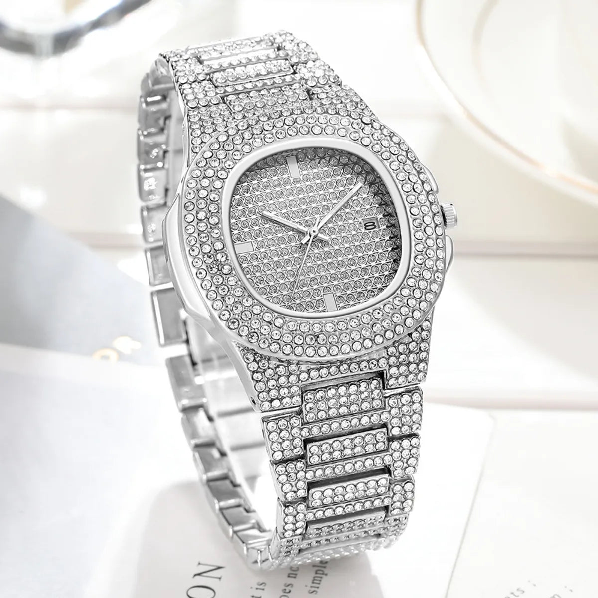 Rhinestone Alloy Ladies Quartz Watch Fashion Large Dial With Diamonds Starry Calendar Ladies Fashion Watch Nihaojewelry Wholesale