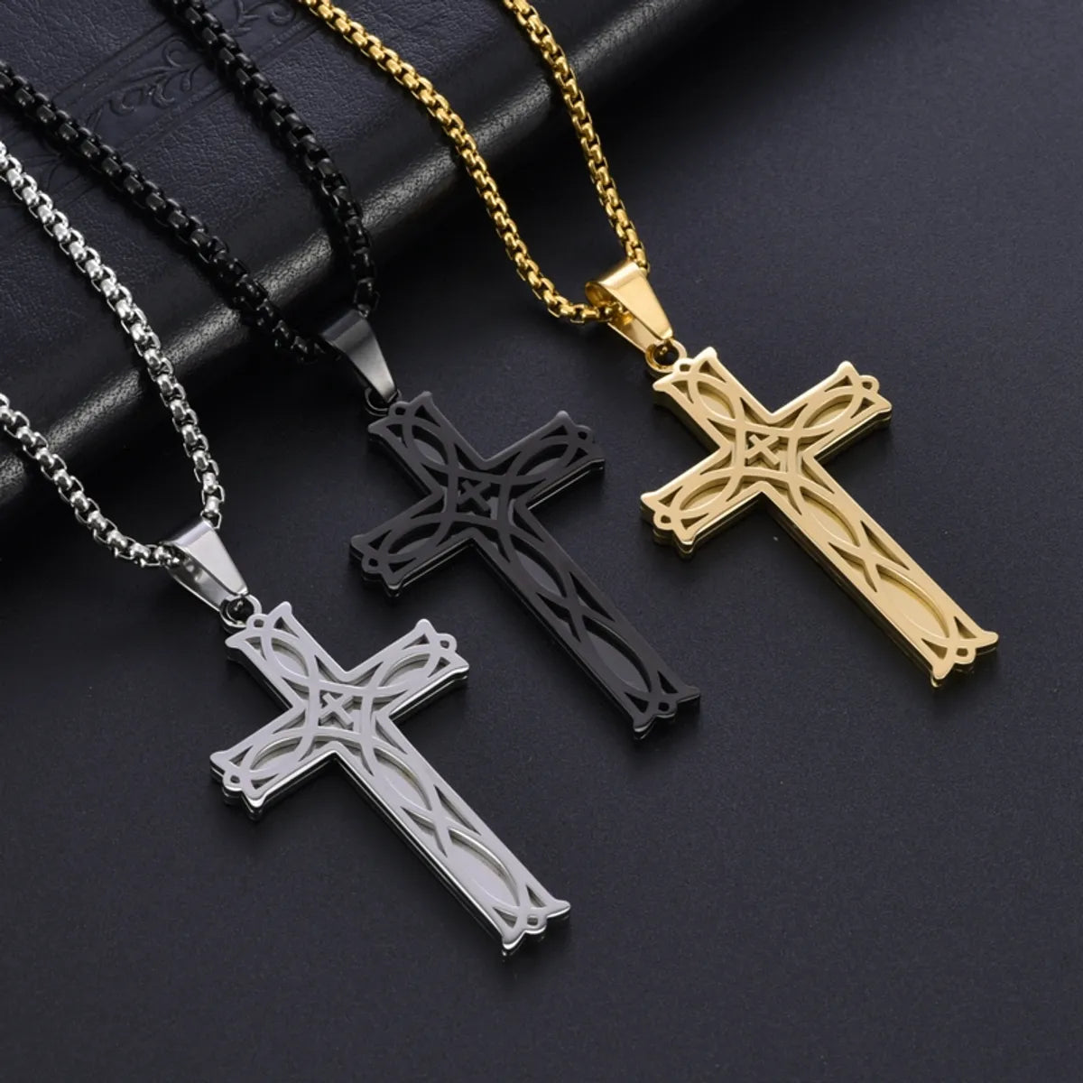 Rock Ethnic Style Simple Style Cross 304 Stainless Steel Polishing 18K Gold Plated Men'S Pendant Necklace