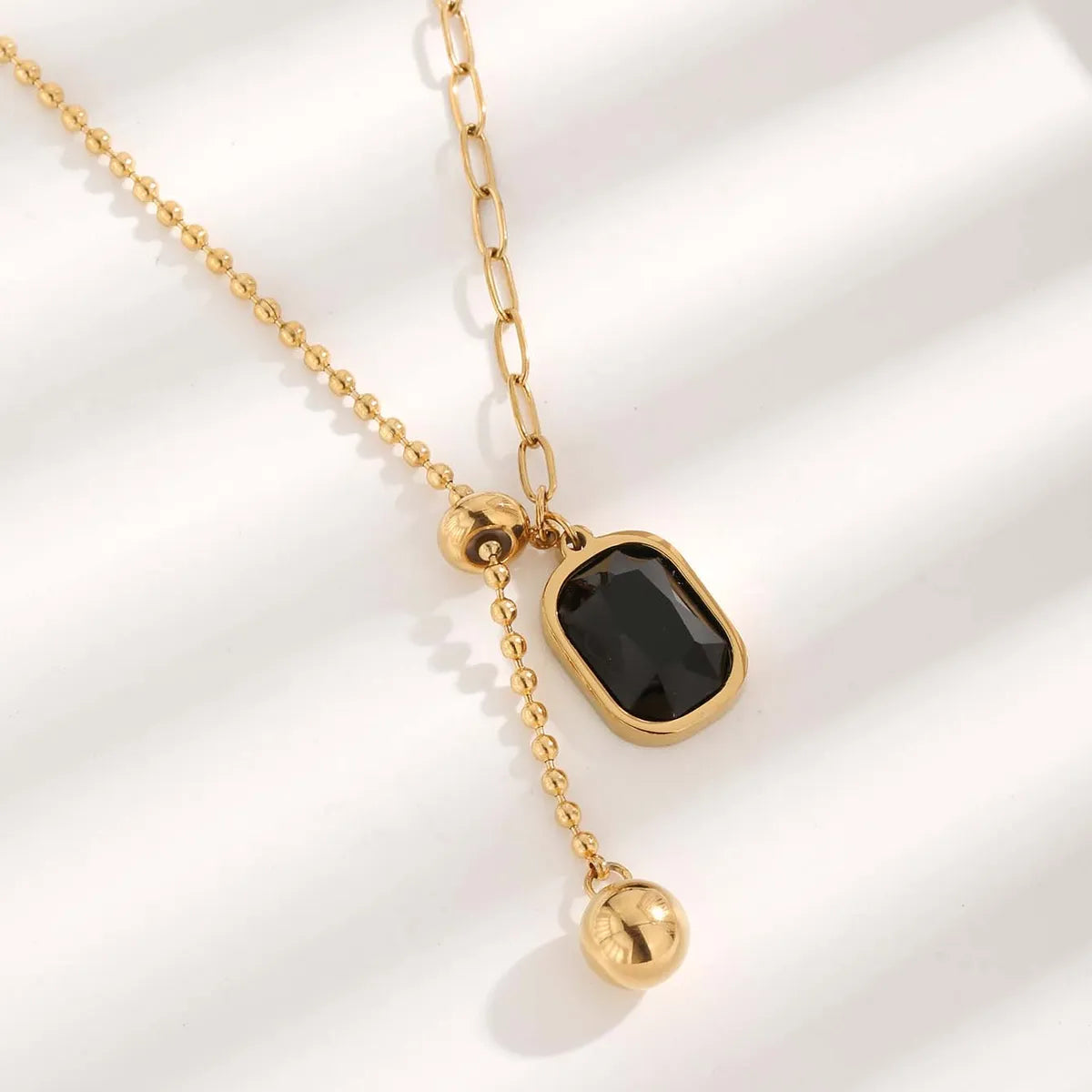 Roman Style Solid Color Resin Titanium Steel Plating Inlay Zircon Gold Plated Pendant Necklace