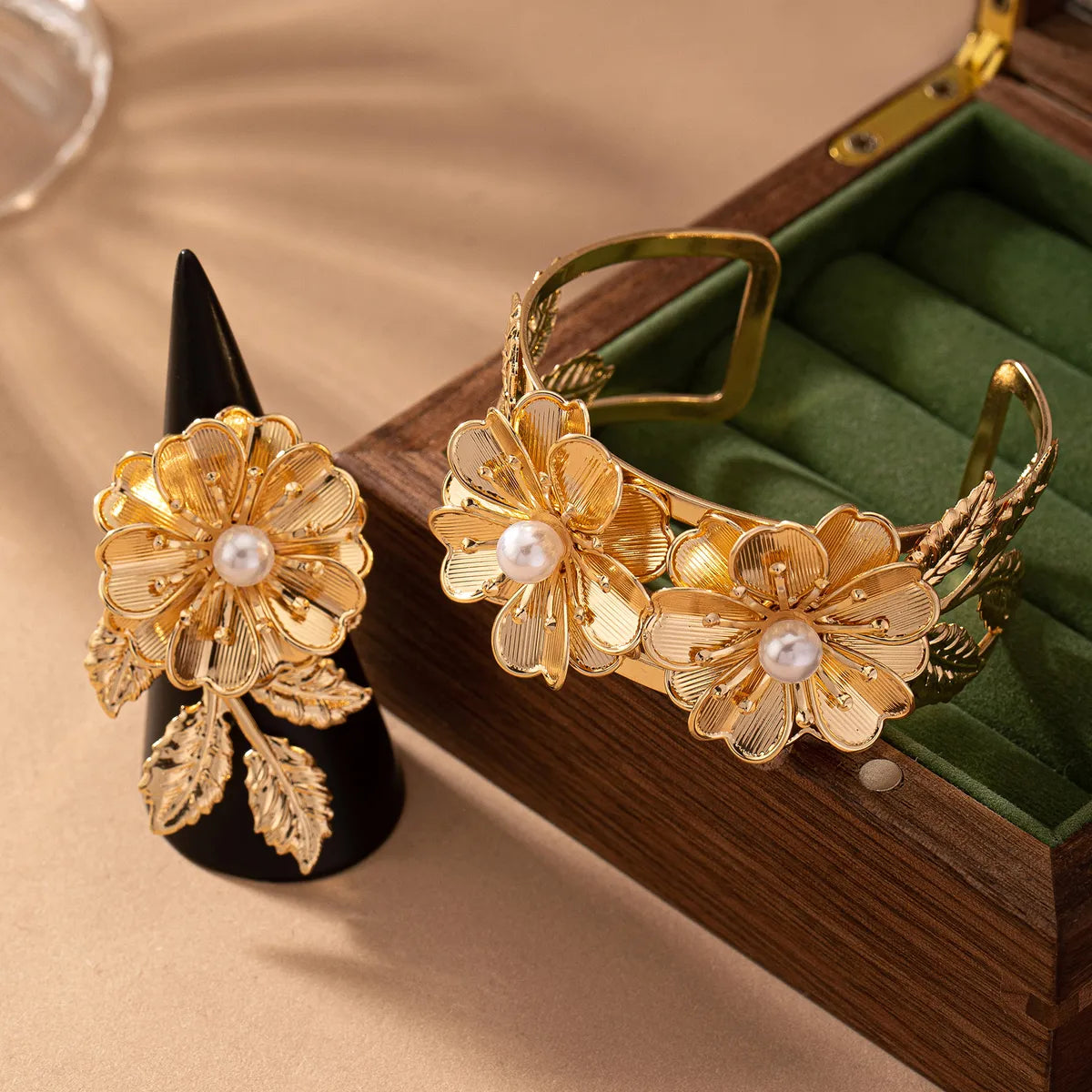 Romantic Classic Style Commute Flower Petal Floral 14K Gold Plated Alloy Wholesale Jewelry Set