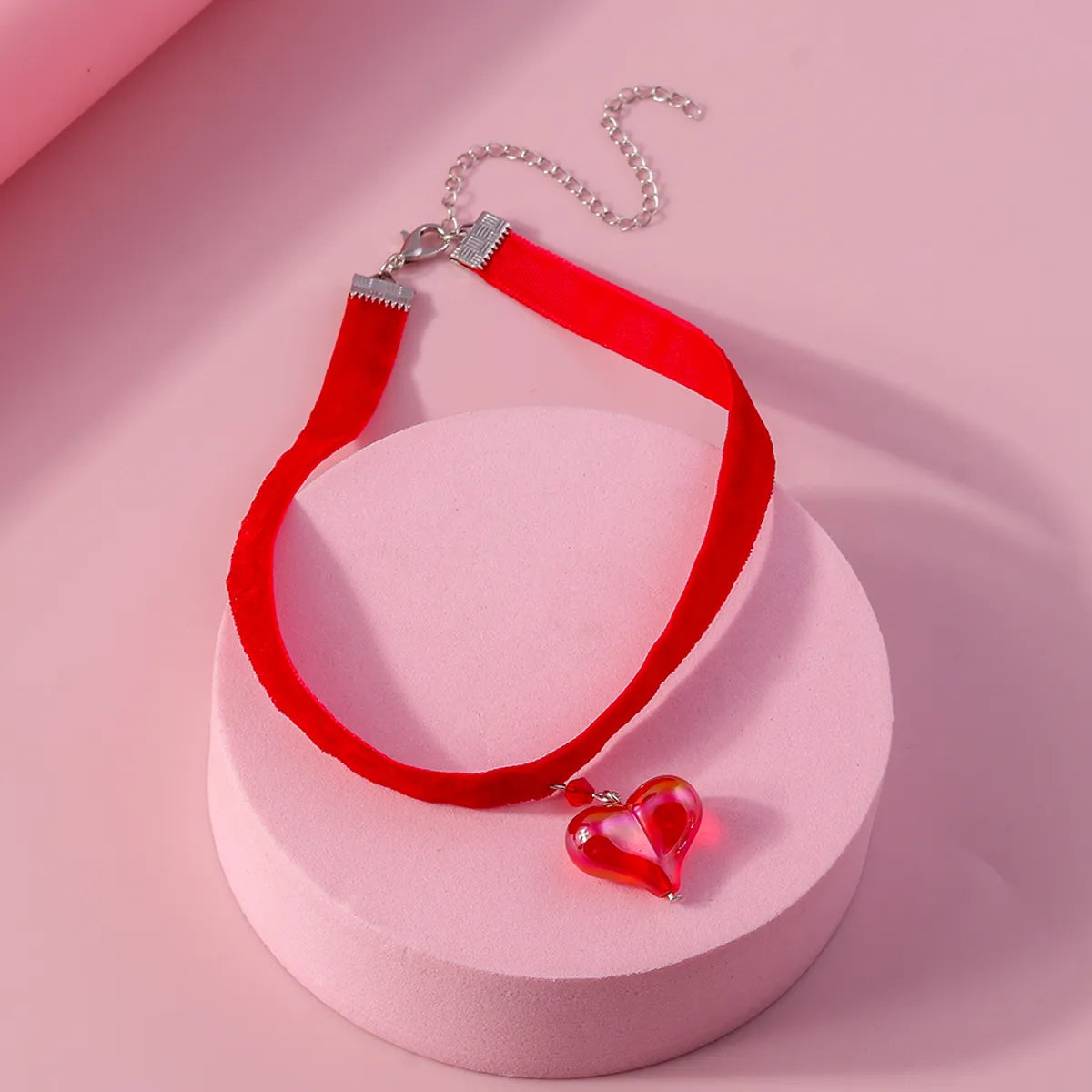 Romantic Heart Shape Velvet Synthetic Resin Valentine's Day Women's Choker