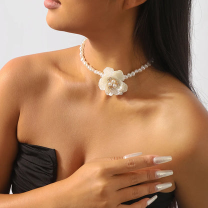 Romantic Modern Style Round Imitation Pearl Beaded Women'S Choker