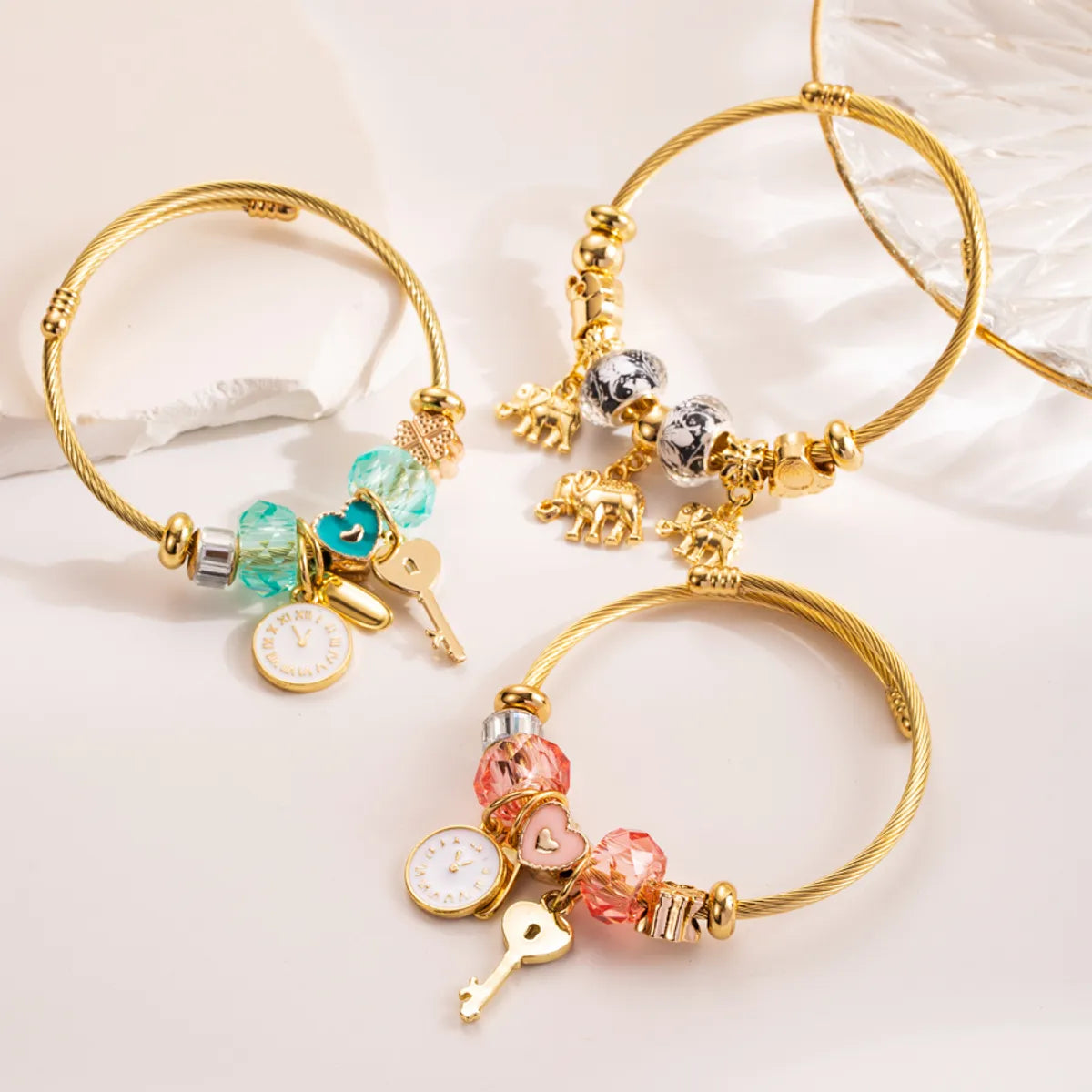 304 Stainless Steel Alloy Gold Plated Romantic Sweet Enamel Plating Inlay Heart Shape Key Rhinestones Beads Bangle