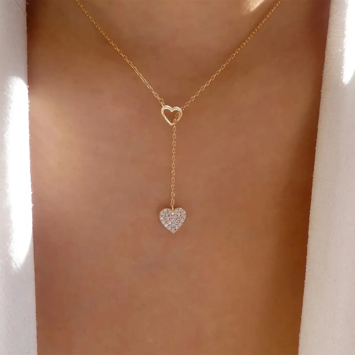 Romantic Sweet Shiny Heart Shape Rhinestones Alloy Iron Wholesale Pendant Necklace