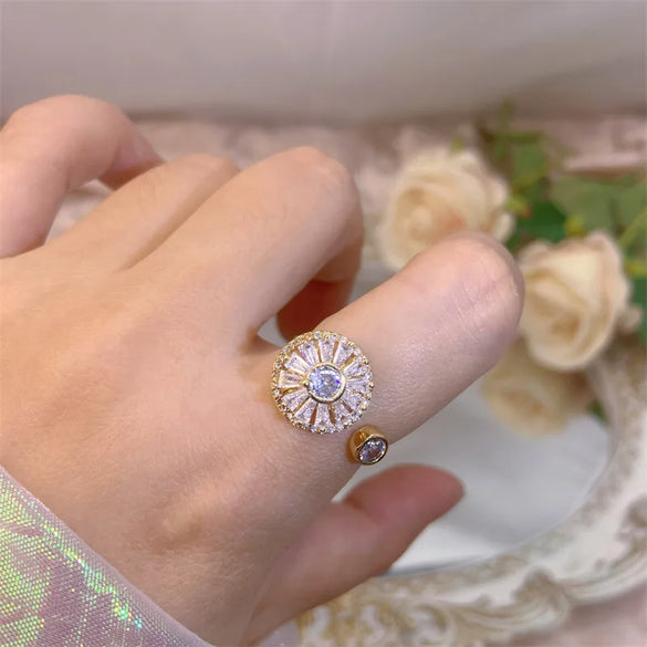 Rotating Moving Ring Flower Zircon Super Flash Ring Opening Color Retention Niche Design Fashion Hand Accessories Female Fashion