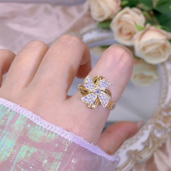 Rotating Moving Ring Flower Zircon Super Flash Ring Opening Color Retention Niche Design Fashion Hand Accessories Female Fashion