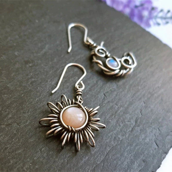 Round Chrysanthemum Bohemian Vintage Sun Moon Earrings Alloy Electroplated Moonstone Asymmetric