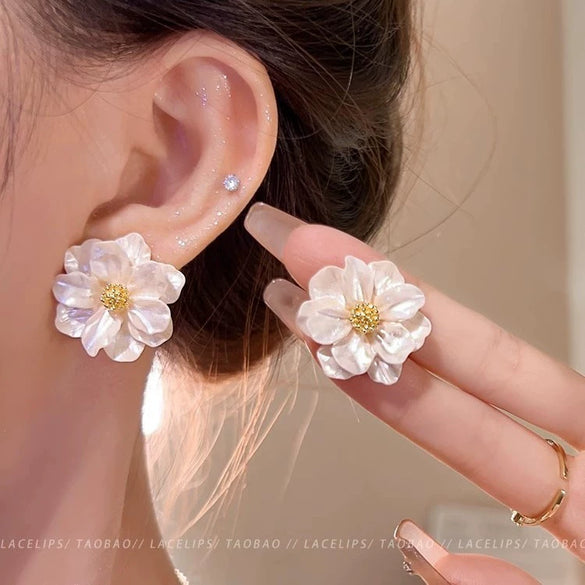S925 Silver Butterfly Stud Earrings For Women Zircon Pearl Electroplated Light Luxury Niche Highend Minimalist Geometric