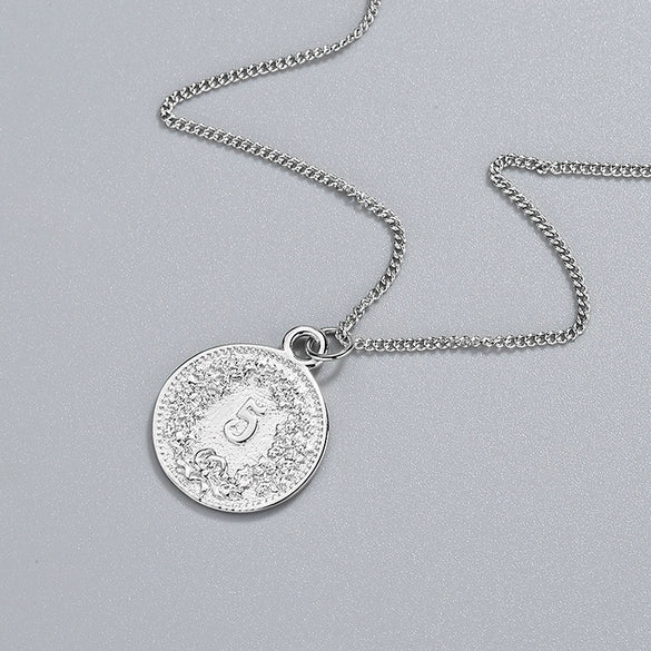 S925 Sterling Silver Ancient Coin Pendant Necklace For Women Geometric Queen Coin Collarbone Chain With Electroplated Finish