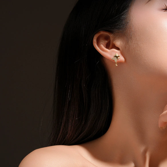 S925 Sterling Silver Four Mans Star Women's Earrings Electroplated Platinum 18K Gold Light Luxury Style