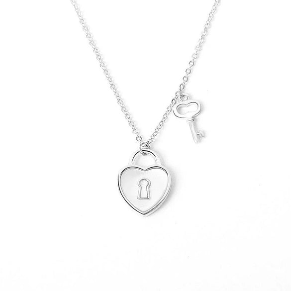 S925 Sterling Silver Heart Lock Necklace With Mixed Gem Pendant Electroplated Cross Chain Clavicle Necklace For Women Simple Light Luxury Style