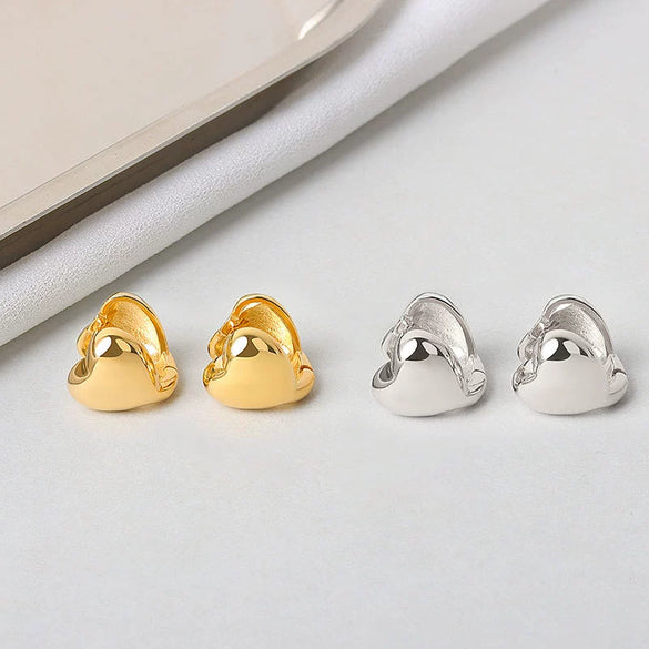 S925 Sterling Silver Heart Shape Stud Earrings Minimalist Niche Design Elegant Fashion Earrings For Women