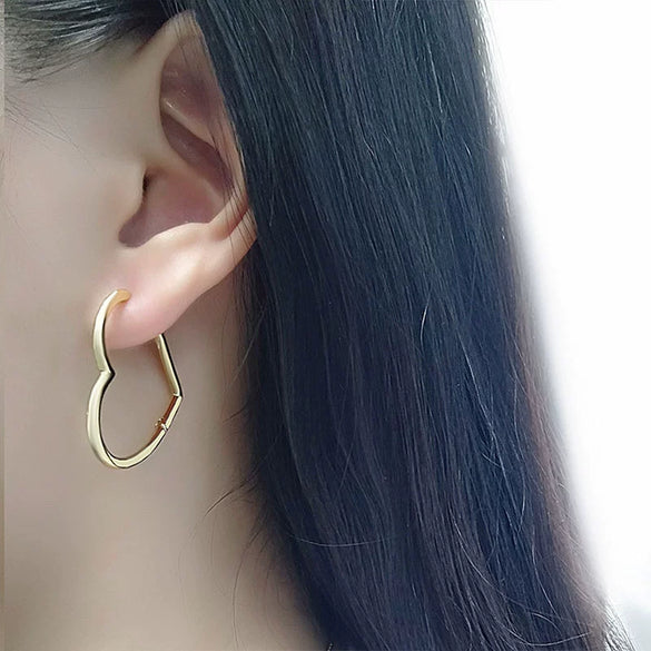 S925 Sterling Silver Heart Shaped Earrings For Women Minimalist Cold Style Fine Silver Earrings Wholesale