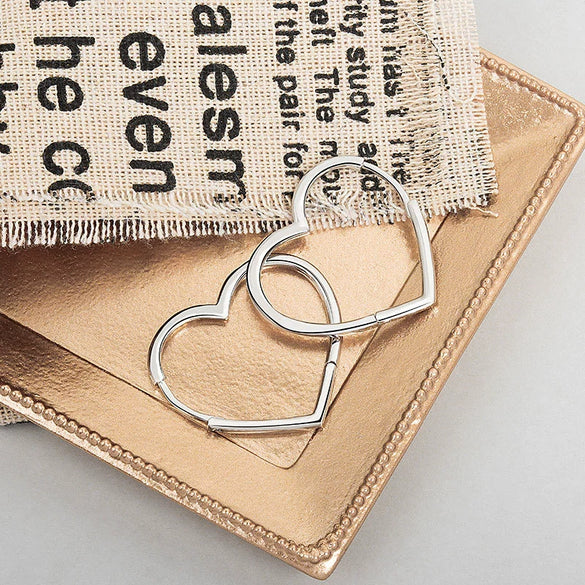 S925 Sterling Silver Heart Shaped Earrings For Women Minimalist Cold Style Fine Silver Earrings Wholesale
