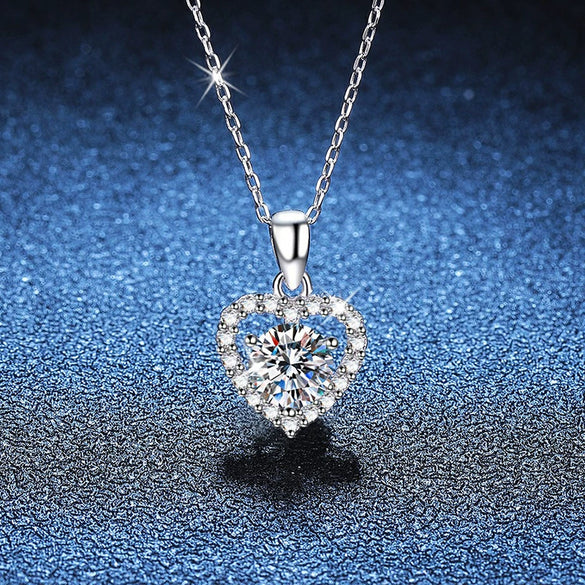 S925 Sterling Silver Heartshaped Stud Earrings Pendant With Ochain Necklace Electroplated Classic Valentine's Day Gift