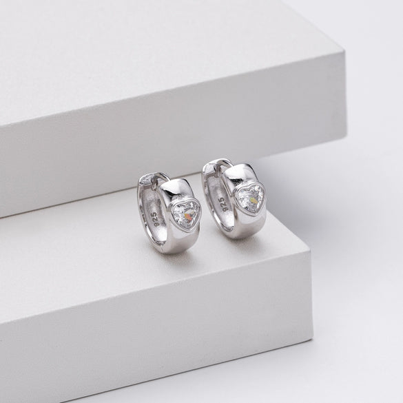 S925 Sterling Silver Heartshaped Women's Earrings Jewelry Fashion Simple Niche Elegant Electroplated