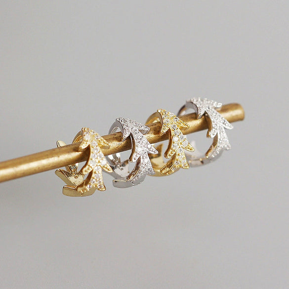 S925 Sterling Silver Leaf Design Electroplated Light Luxury Style Earrings