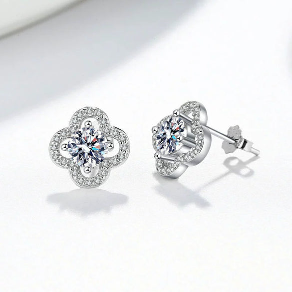 S925 Sterling Silver Moissanite Geometric Lucky Grass Earrings Electroplated Fashion Sweet Jewelry Gift
