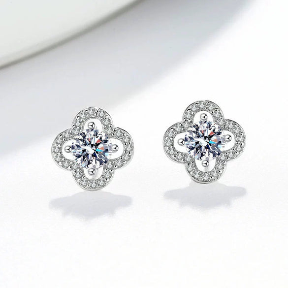 S925 Sterling Silver Moissanite Geometric Lucky Grass Earrings Electroplated Fashion Sweet Jewelry Gift