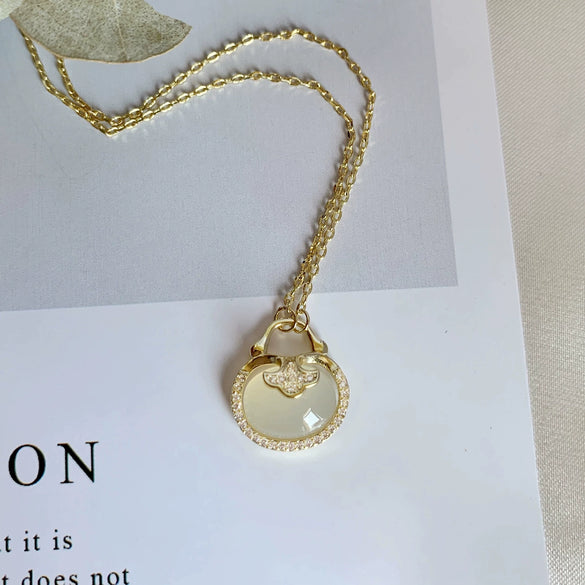 S925 Sterling Silver Retro Chalcedony Gourd Pendant Necklace For Women With Geometric Elegant Clavicle Chain