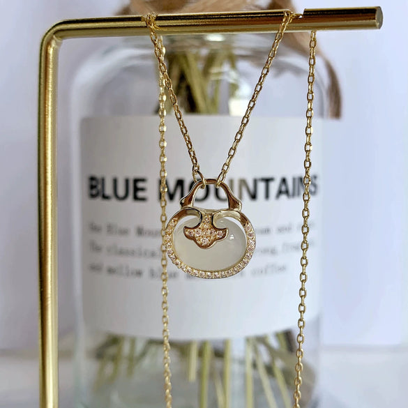 S925 Sterling Silver Retro Chalcedony Gourd Pendant Necklace For Women With Geometric Elegant Clavicle Chain