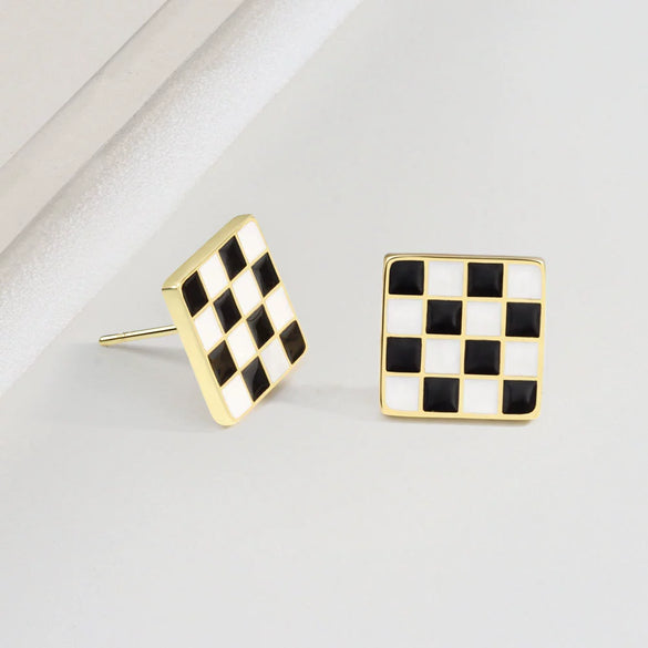 S925 Sterling Silver Vintage Chessboard Plaid Black And White Contrast Geometric Square Enamel Earrings