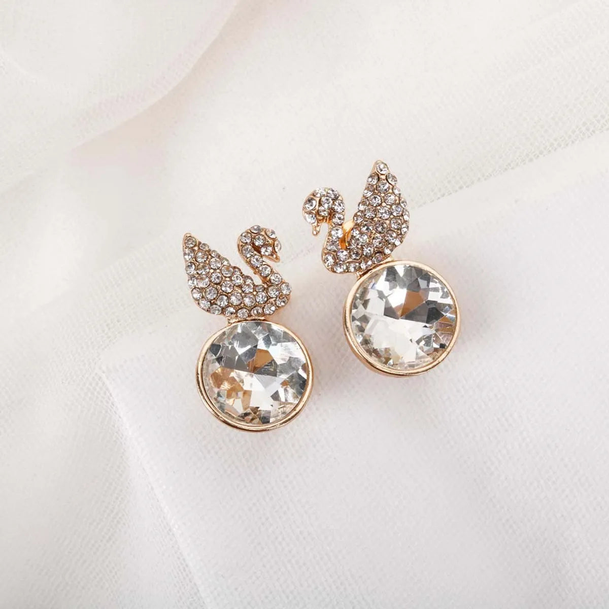 S925 Silver Needle Korean Rhinestone Love Swan Girl Texture Earrings Wholesale Nihaojewelry