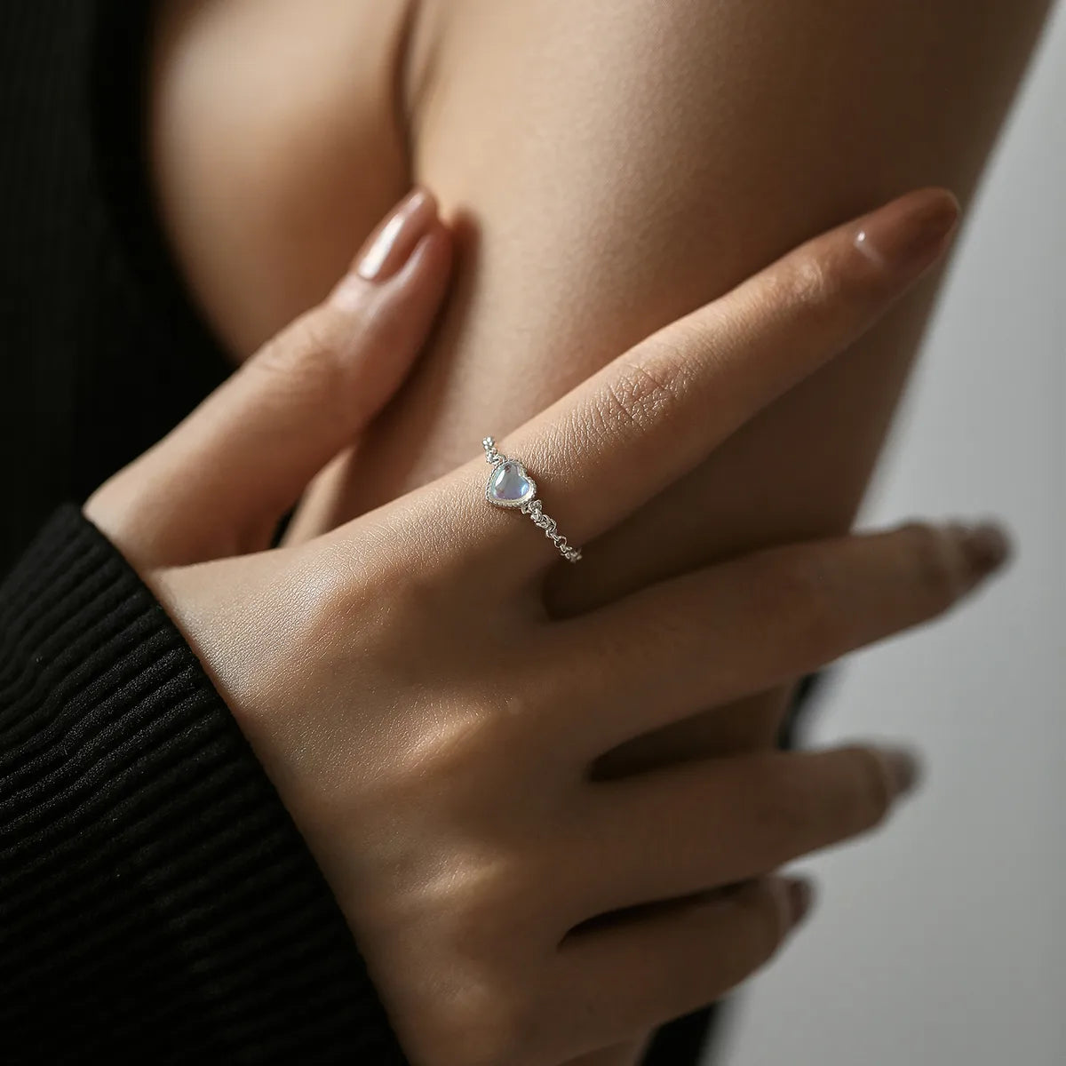 Ig Style Elegant Simple Style Heart Shape Sterling Silver Silver Plated Moonstone Rings In Bulk