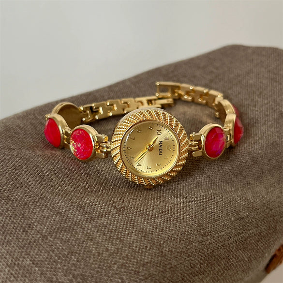 Secondhand Luxury Highend Colorful Women's Metal Bracelet Quartz Watch With Cat's Eye Chain And Round Dial