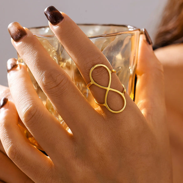 8 Shaped Line Opening Ring Titanium Steel Pvd Plated Simple Cold Style Women's Hand Jewelry With Geometric Design