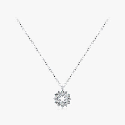 Shiny Snowflake Sterling Silver Plating Inlay Zircon Rhodium Plated Pendant Necklace