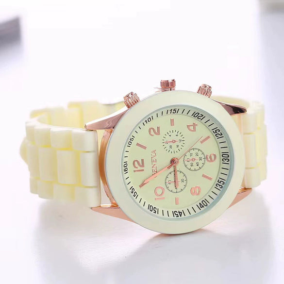 Silicone Plastic Watch Fashionable Colorful Round Student Watch For Boys And Girls