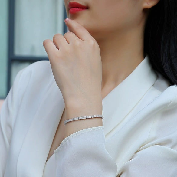 Silver Moissanite Geometric Style Women's Bracelet Set With Diamonds