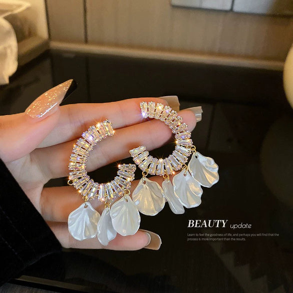 Silver Needle Earrings With Diamond Inlaid Imitation Pearl Petals And Tassel Geometric Shape High End And Versatile Design