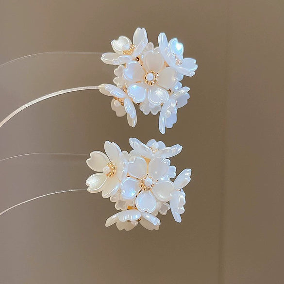 Silver Needle Earrings With Diamond Inlaid Imitation Pearl Petals And Tassel Geometric Shape High End And Versatile Design