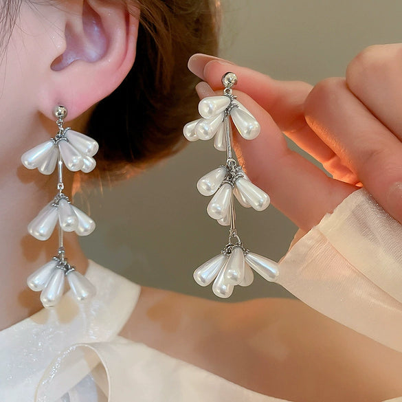 Silver Needle Earrings With Diamond Inlaid Imitation Pearl Petals And Tassel Geometric Shape High End And Versatile Design