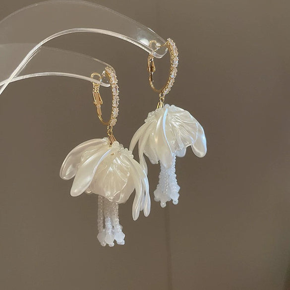 Silver Needle Earrings With Diamond Inlaid Imitation Pearl Petals And Tassel Geometric Shape High End And Versatile Design