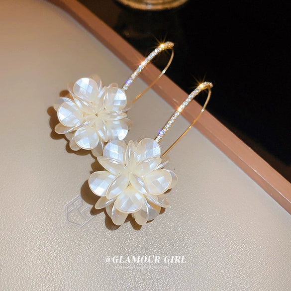 Silver Needle Earrings With Diamond Inlaid Imitation Pearl Petals And Tassel Geometric Shape High End And Versatile Design