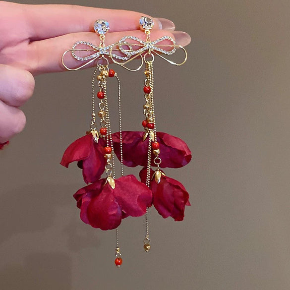 Silver Needle Fabric Rose Imitation Pearl Handmade Retro Exaggerated Elegant Ear Studs For Women